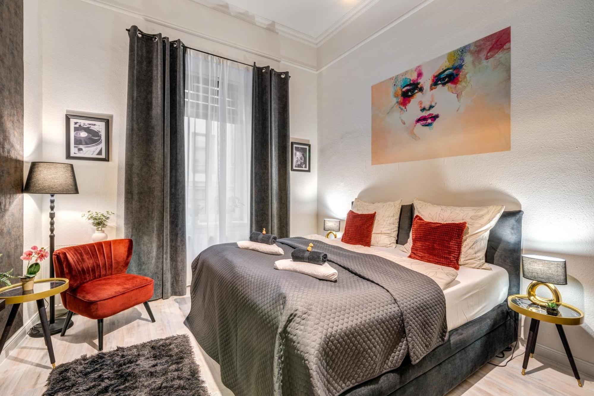 Sweet Dreams At Opera House Downtown Apartment Будапеща Екстериор снимка