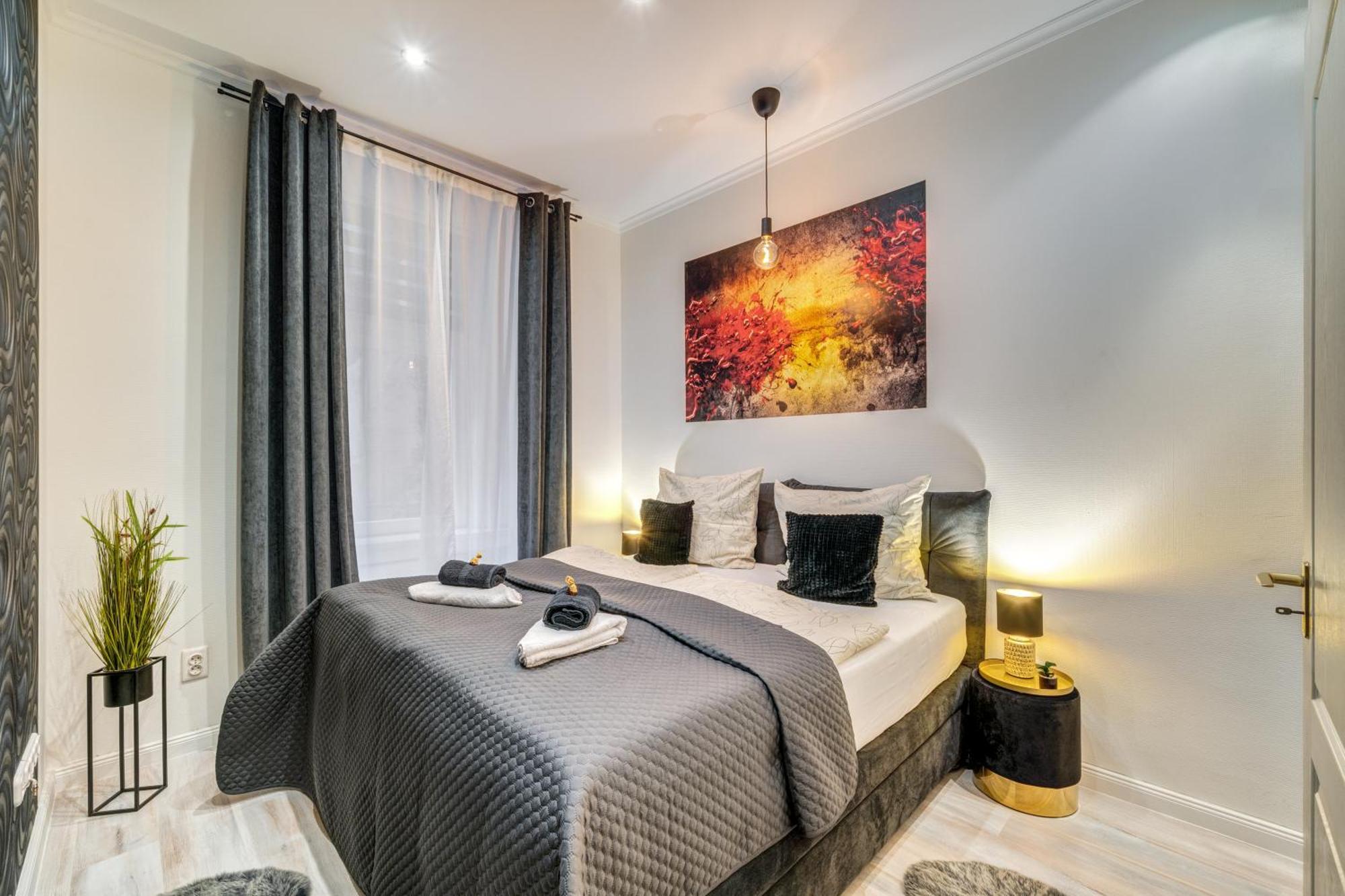 Sweet Dreams At Opera House Downtown Apartment Будапеща Екстериор снимка