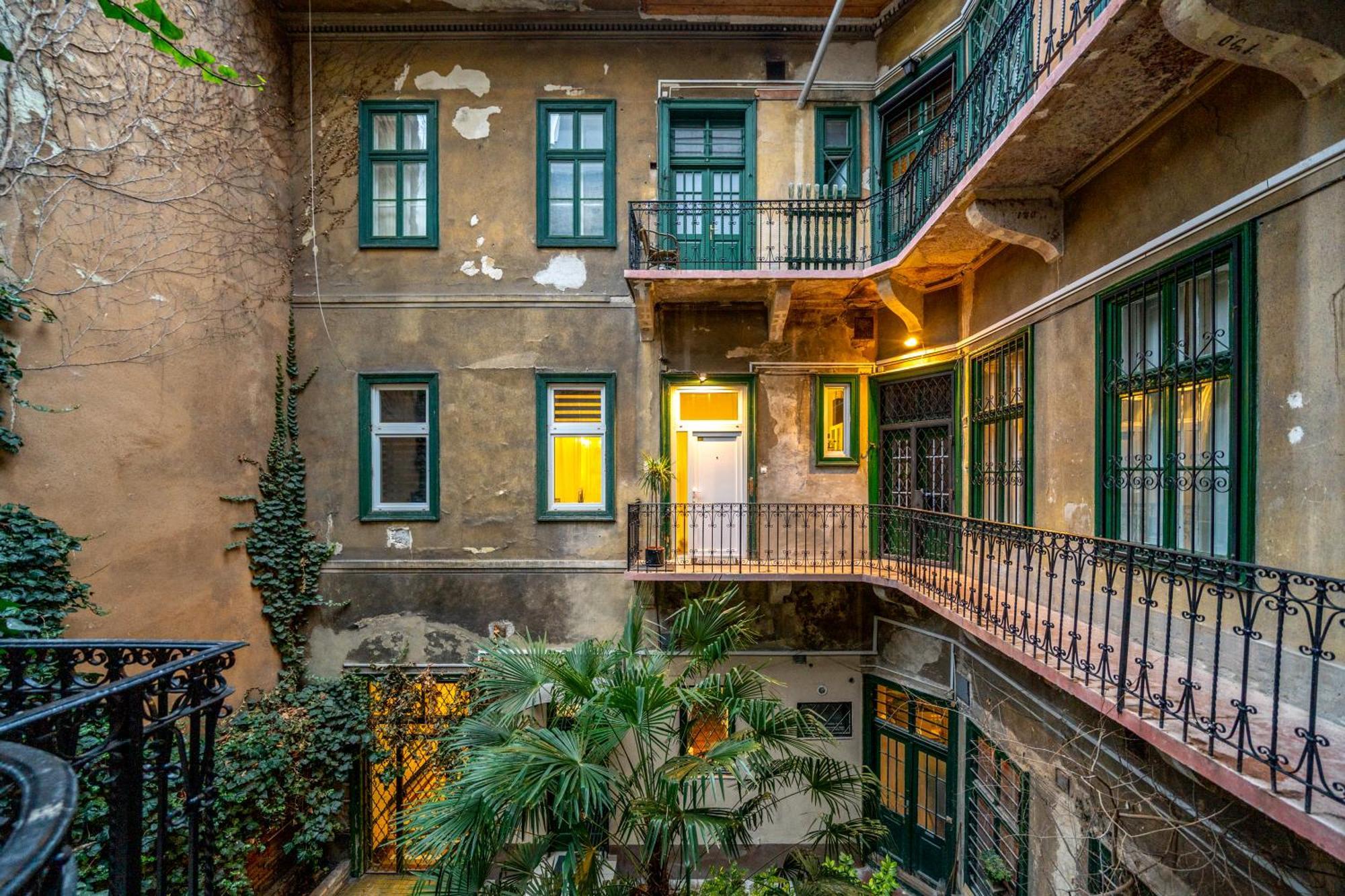 Sweet Dreams At Opera House Downtown Apartment Будапеща Екстериор снимка